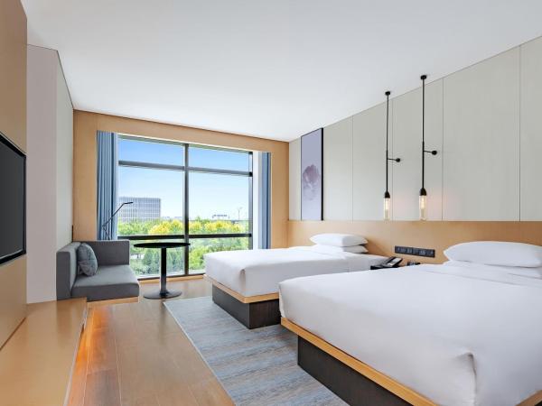 Fairfield by Marriott Beijing Daxing Airport : photo 1 de la chambre chambre double standard avec 2 lits doubles - vue sur ville