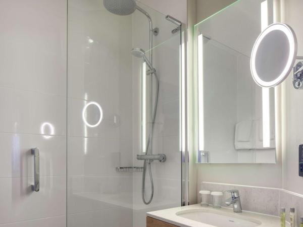 DoubleTree by Hilton London Chelsea : photo 7 de la chambre chambre lit queen-size deluxe
