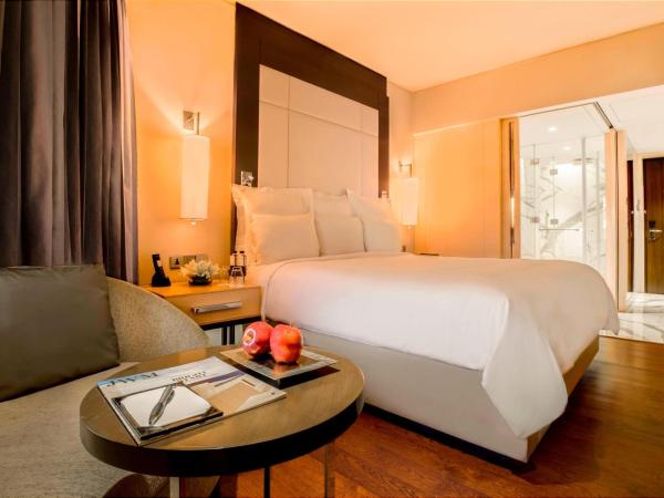 JW Marriott Mumbai Juhu : photo 5 de la chambre executive lounge access, guest room, 1 king