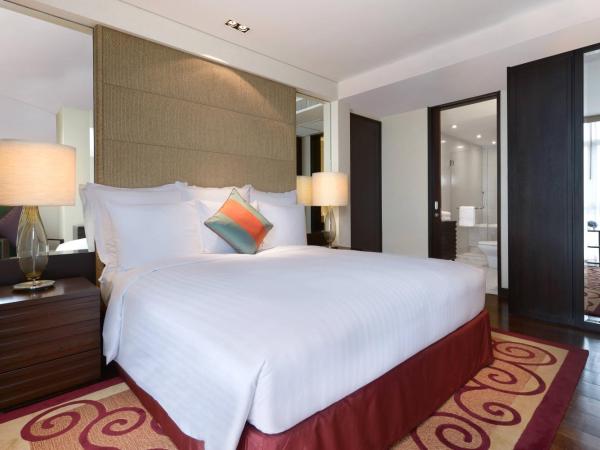 Sathorn Vista, Bangkok - Marriott Executive Apartments : photo 7 de la chambre suite 1 chambre lit king-size exécutive - vue sur ville