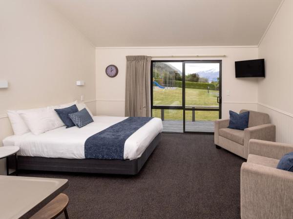 Wanaka Top 10 Holiday Park : photo 2 de la chambre studio familial