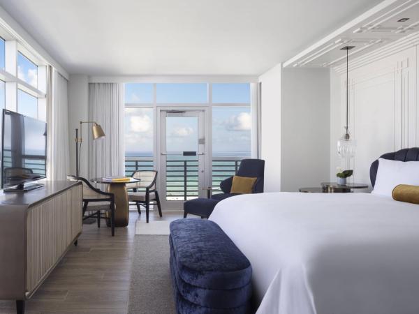 The Ritz-Carlton, South Beach : photo 2 de la chambre chambre club avec 1 lit king-size et balcon - côté océan