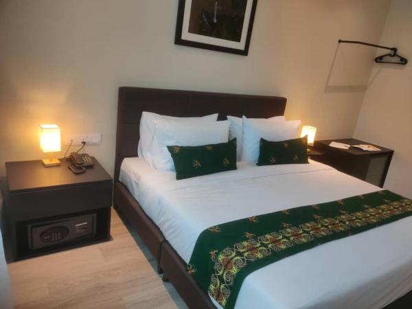 Telang Usan Hotel Kuching : photo 2 de la chambre chambre double deluxe