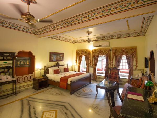 Umaid Bhawan - A Heritage Style Boutique Hotel : photo 1 de la chambre suite royale - prise en charge gratuite à l'arrivée uniquement depuis la gare ferroviaire ou routière