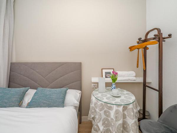 Madrid Río Rooms : photo 3 de la chambre chambre double