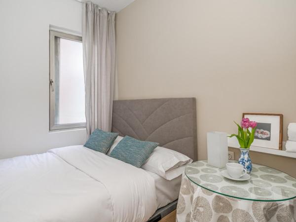 Madrid Río Rooms : photo 2 de la chambre chambre double