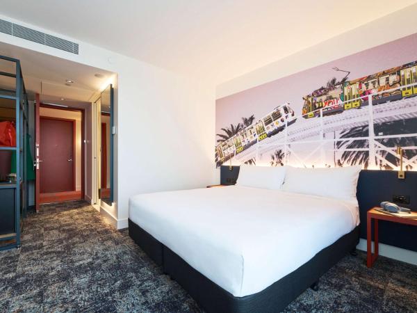 ibis Styles Melbourne Airport : photo 2 de la chambre deluxe room with 1 king size bed