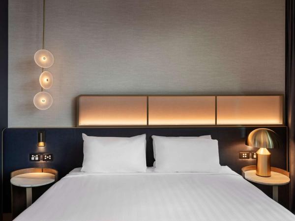 Pullman Auckland Airport : photo 3 de la chambre suite exécutive lit king-size 
