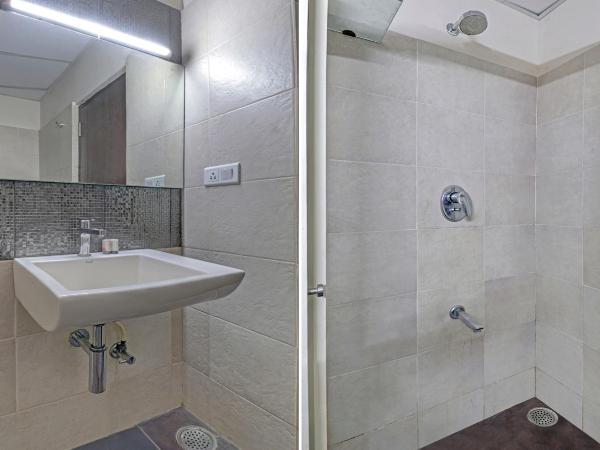 Treebo Astor HSR Layout : photo 9 de la chambre chambre double supérieure