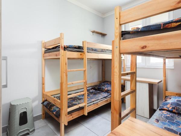 Najtańsze noclegi Górna 27 : photo 3 de la chambre chambre quadruple