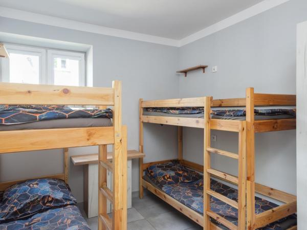 Najtańsze noclegi Górna 27 : photo 4 de la chambre chambre quadruple