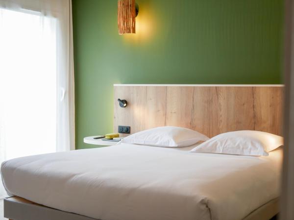 Best Western Le Bois de la Marche : photo 9 de la chambre three-bedroom queen suite with two single beds