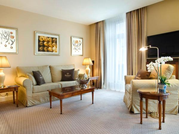 Hotel Le Plaza Brussels : photo 2 de la chambre suite familiale deluxe
