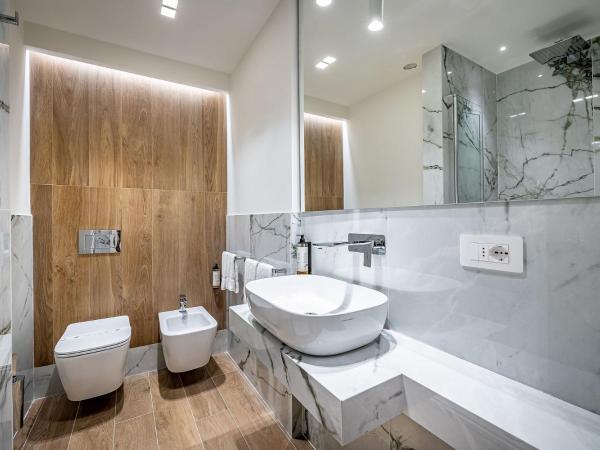 Hotel Ungherese Small Luxury Hotel : photo 2 de la chambre petite chambre double - bâtiment séparé