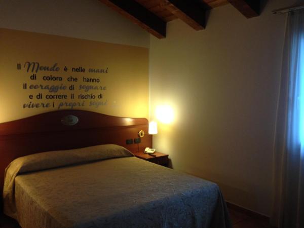 Hotel Conte Luna : photo 4 de la chambre chambre double