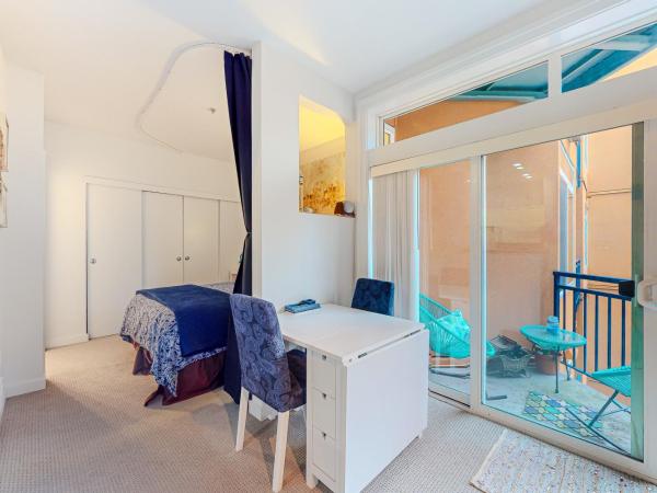 Playing Blues At Belltown Court : photo 7 de la chambre studio