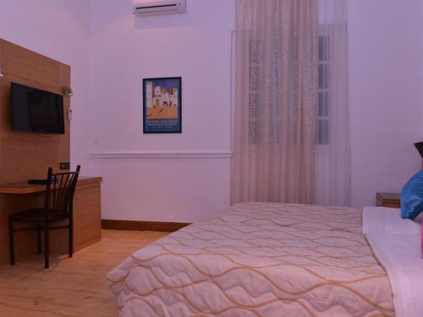 Hotel Continental : photo 9 de la chambre chambre double