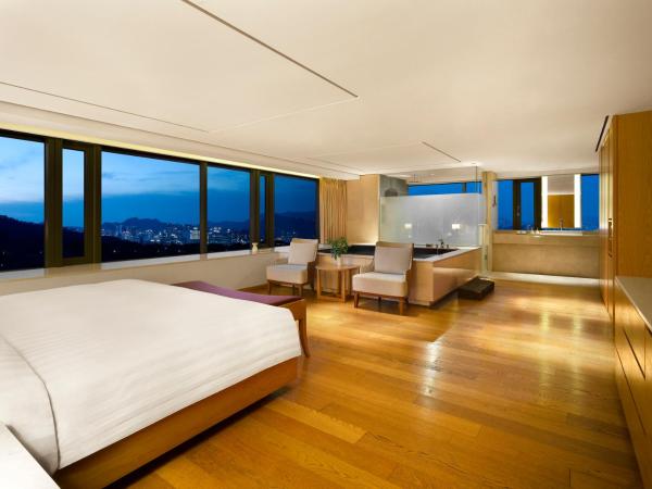 Banyan Tree Club & Spa Seoul : photo 2 de la chambre deluxe pool namsan view