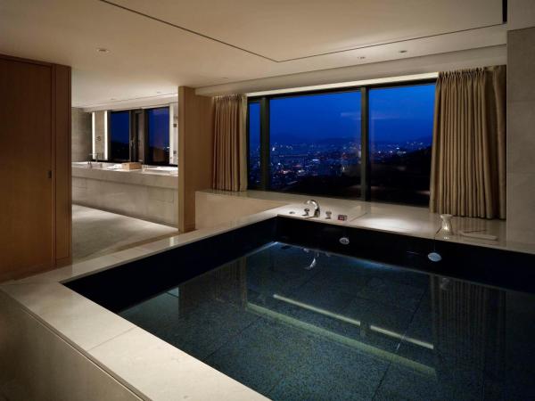Banyan Tree Club & Spa Seoul : photo 3 de la chambre premier pool namsan view