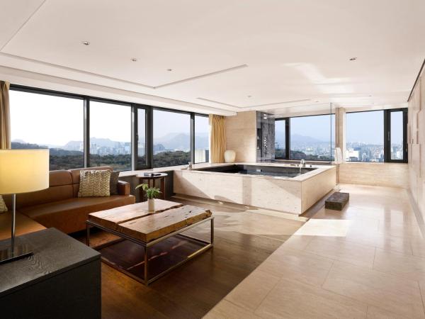 Banyan Tree Club & Spa Seoul : photo 2 de la chambre grand premier pool namsan view suite