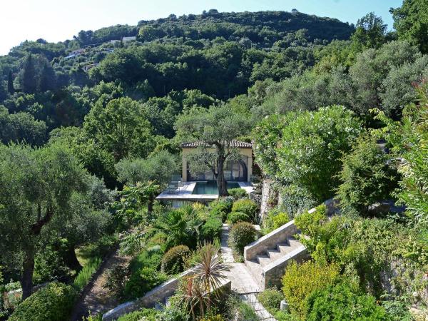 La Bastide Sainte Thérèse : photo 7 de la chambre chambre double - vue sur montagne