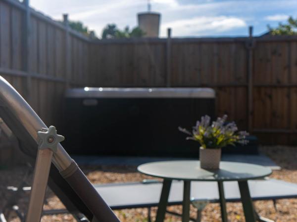 Le Domaine de La Tour des Vents : photo 4 de la chambre chambre double - vue sur jardin