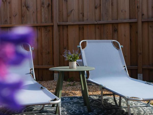 Le Domaine de La Tour des Vents : photo 7 de la chambre chambre double - vue sur jardin