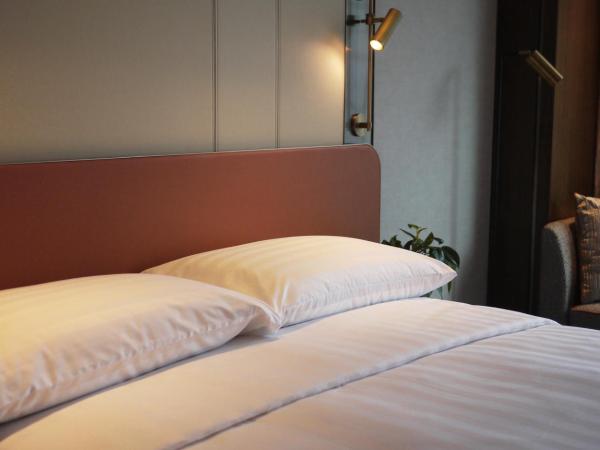 Dorsett Kai Tak : photo 3 de la chambre chambre premium - vue sur le port