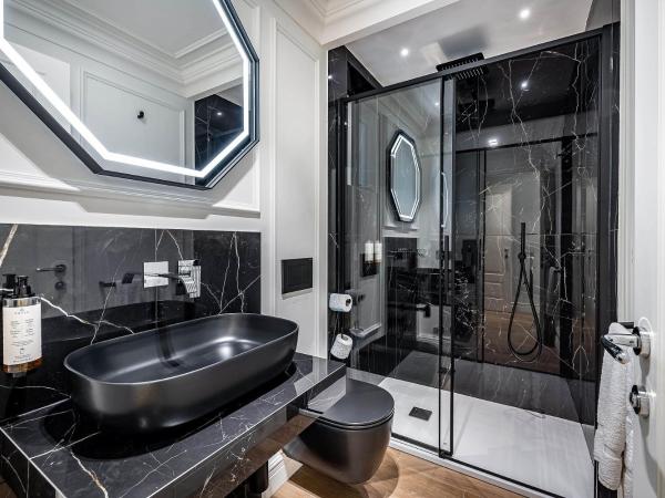 Hotel Ungherese Small Luxury Hotel : photo 4 de la chambre chambre double - bâtiment séparé