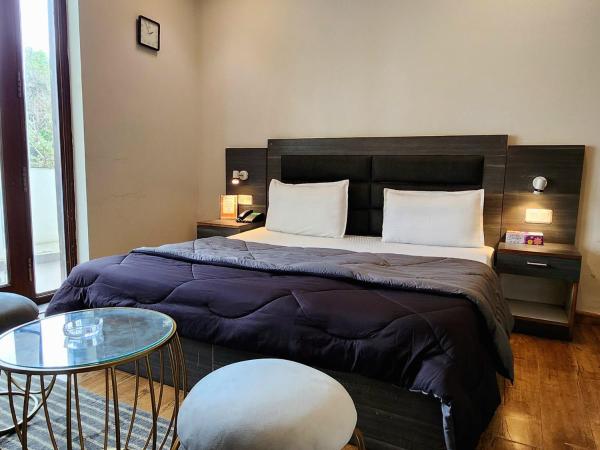 Hotel City Premier - Near Galleria Market , Super Mart-1 DLF Gurgaon : photo 8 de la chambre chambre double super deluxe
