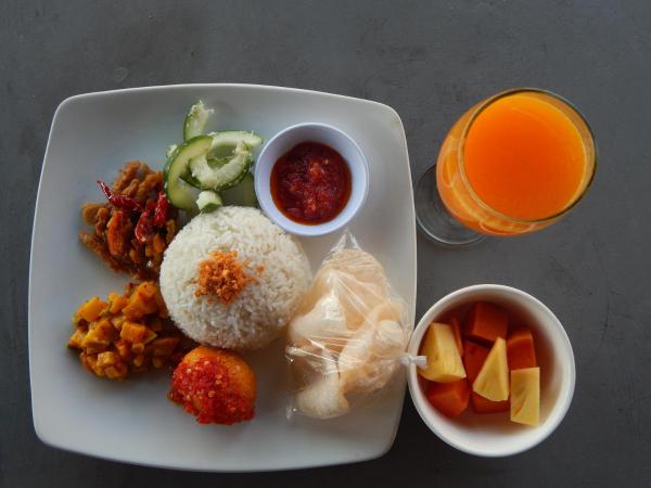 Rosella Cottages - Homestay - Yogyakarta : photo 7 de la chambre bungalow familial