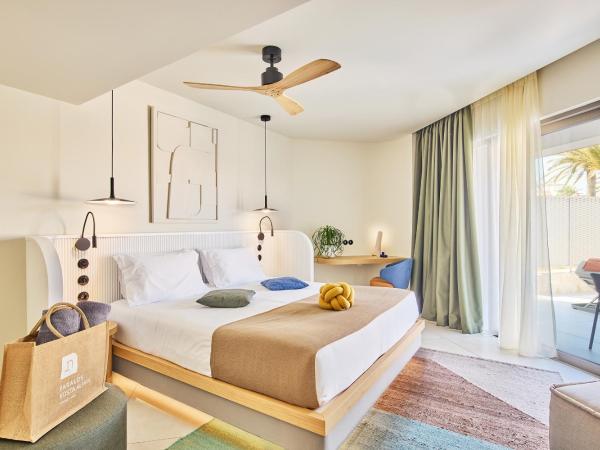 Paralos Kosta Alímia : photo 1 de la chambre suite vue mer