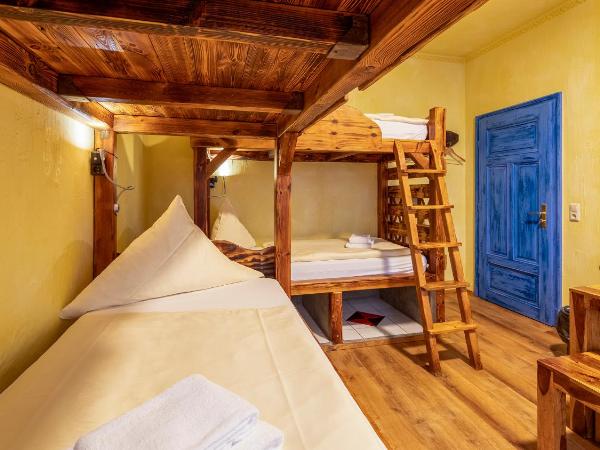 Gästehaus Mezcalero : photo 1 de la chambre chambre quadruple avec salle de bains commune