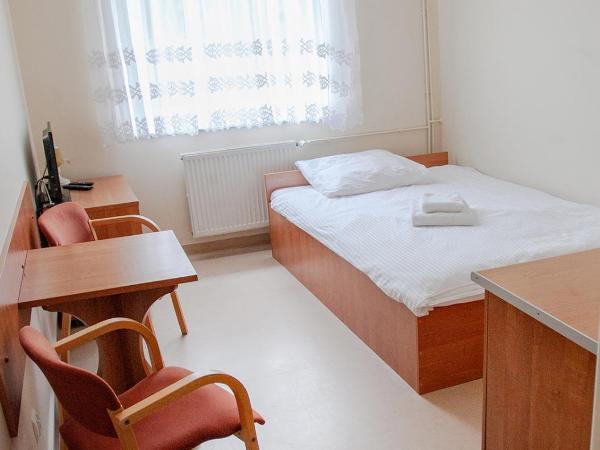 Dom Pracy Twórczej Politechniki Morskiej w Szczecinie : photo 4 de la chambre chambre lit king-size standard