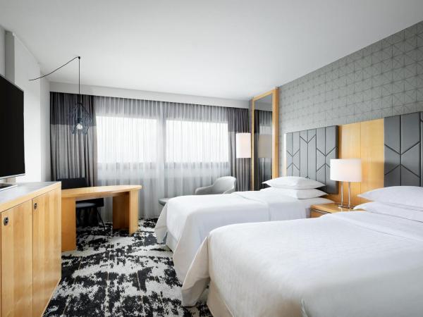 Sheraton Frankfurt Airport Hotel & Conference Center : photo 3 de la chambre chambre lits jumeaux deluxe