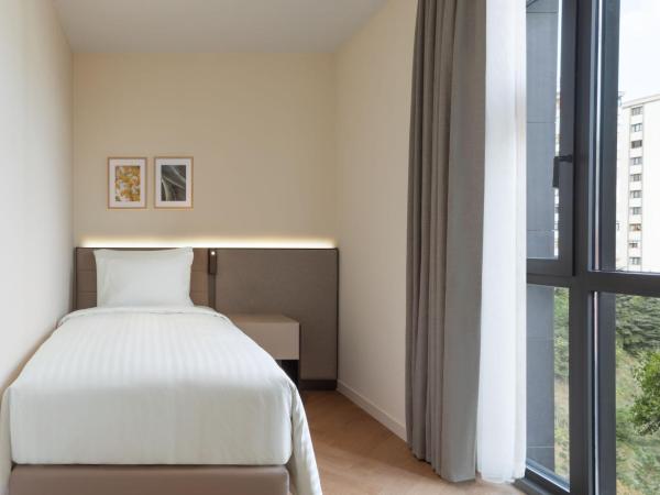 Marriott Executive Apartments Istanbul Fulya : photo 7 de la chambre appartement 2 chambres avec balcon - vue sur ville