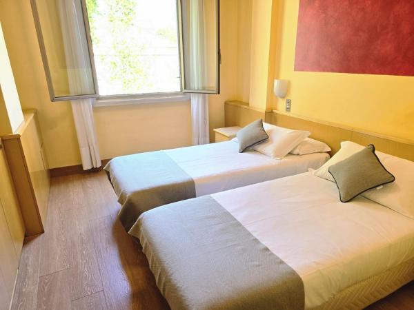 Mokinba Hotels Sant'Ambroeus : photo 3 de la chambre chambre lits jumeaux
