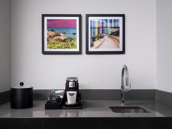 Hampton Inn San Diego/Del Mar : photo 5 de la chambre suite 1 chambre lit king-size - non-fumeurs