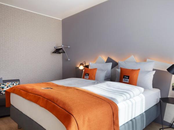 Holiday Inn - the niu, Hub Dusseldorf Messe, an IHG Hotel : photo 1 de la chambre chambre standard lit queen-size