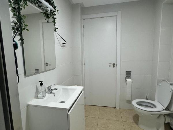 ENJOY THE STARS Alondra : photo 5 de la chambre chambre double standard avec salle de bains commune