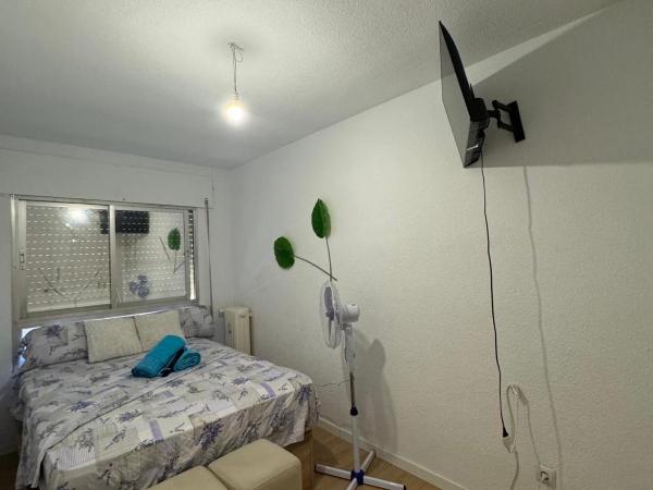 ENJOY THE STARS Alondra : photo 1 de la chambre chambre double standard avec salle de bains commune