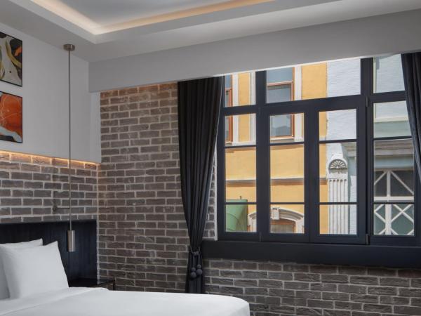 DeCamondo Galata, a Tribute Portfolio Hotel : photo 4 de la chambre chambre lit king-size supérieure - bâtiment banque