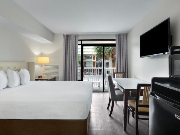 Captain's Quarters Resort : photo 1 de la chambre suite junior