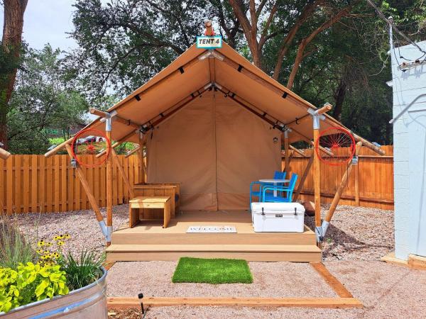 Buffalo Lodge Bicycle Resort - Amazing access to local trails & the Garden : photo 6 de la chambre tente