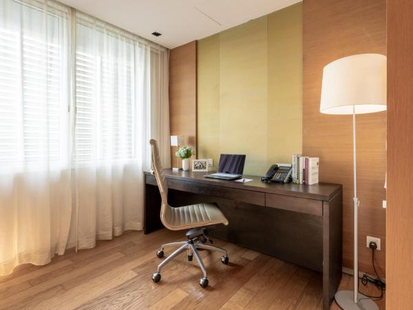 Lanson Place Bukit Ceylon : photo 6 de la chambre résidence 2 chambres et bureau