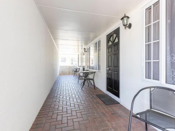 ASURE PRINCE motor lodge : photo 2 de la chambre studio 1 chambre Économique avec douche - côté ruelle