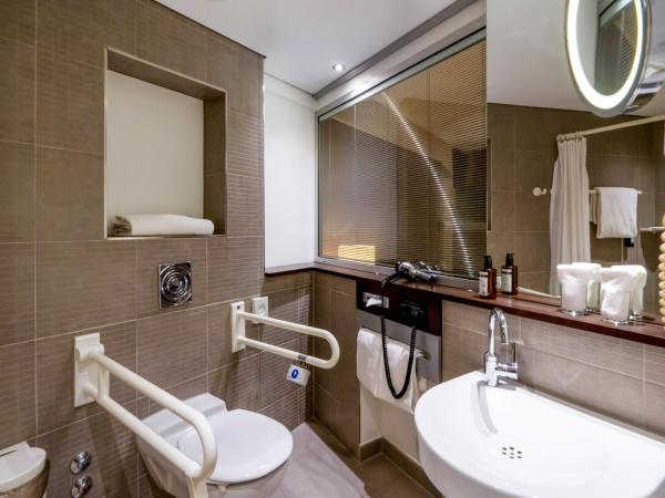 Mövenpick Hotel Hamburg : photo 5 de la chambre chambre lit king-size classique