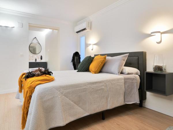 RG Duque de Aveiro auto check-in : photo 5 de la chambre chambre quadruple avec salle de bains privative