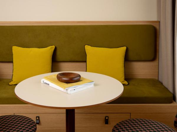 Bob W Kaarti : photo 2 de la chambre chambre double supérieure