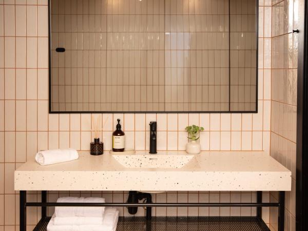 Bob W Kaarti : photo 9 de la chambre penthouse apartment with sauna & balcony